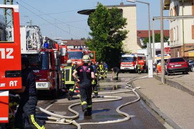 Starke Rauchentwicklung in der alten Lederfabrik in Schondorf